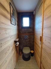 images/cerf-galerie/gite-cerf-toilette-nature-cottage-vosges.jpg